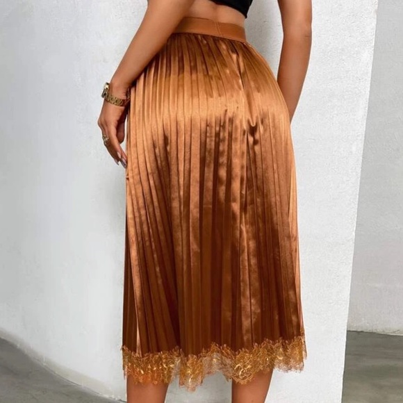 Golden Brown Satin Pleated Midi Skirt in S and M - Picture 2 of 4